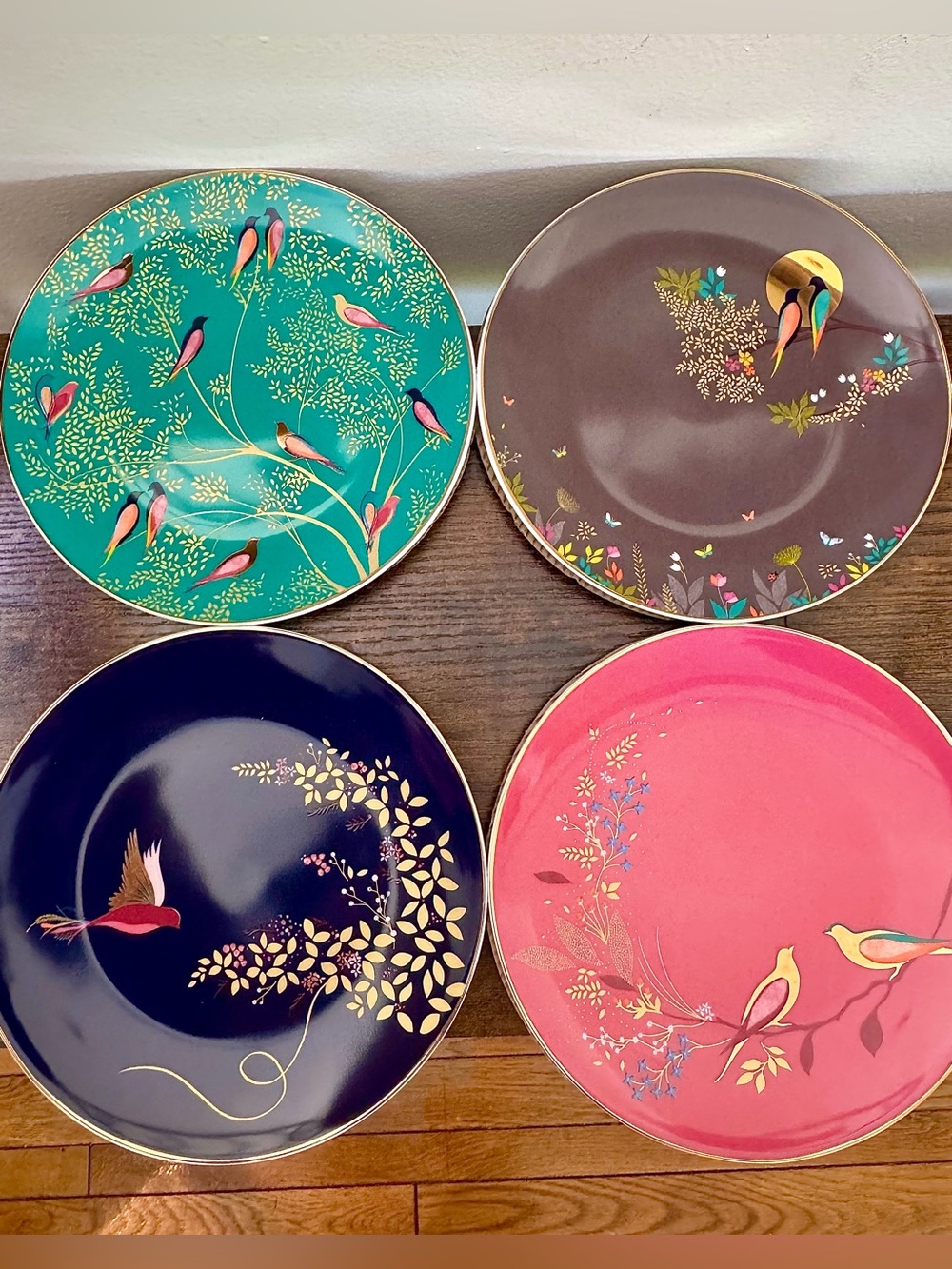 NWT Sara Miller London Chelsea Set of 4 Gold Embellished Cake Plates